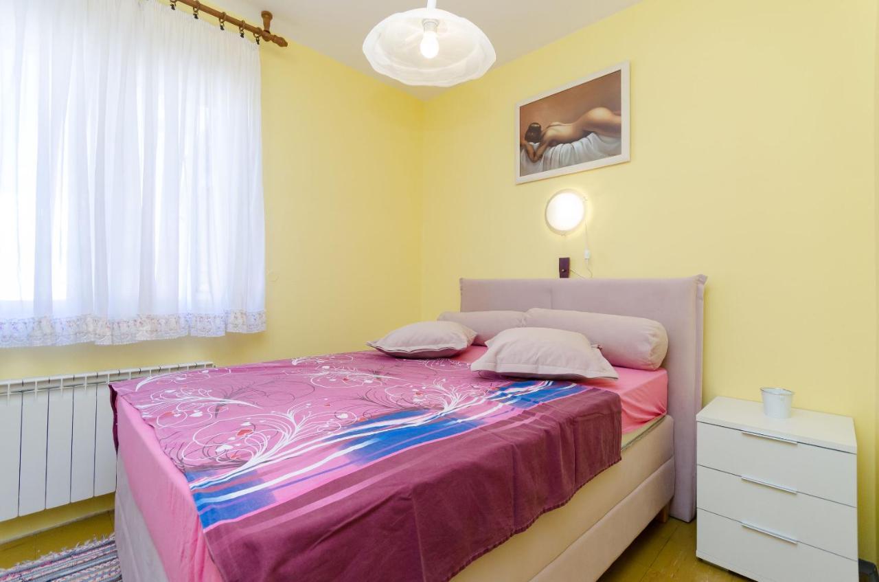 Apartments Vesna Kampor Eksteriør bilde
